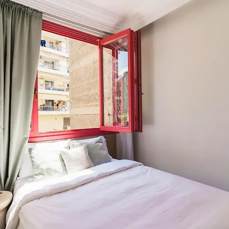 Artistic In The Center Of Town Appartement