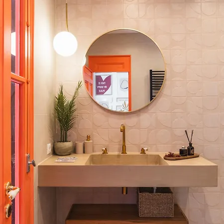 Artistic In The Center Of Town Appartement