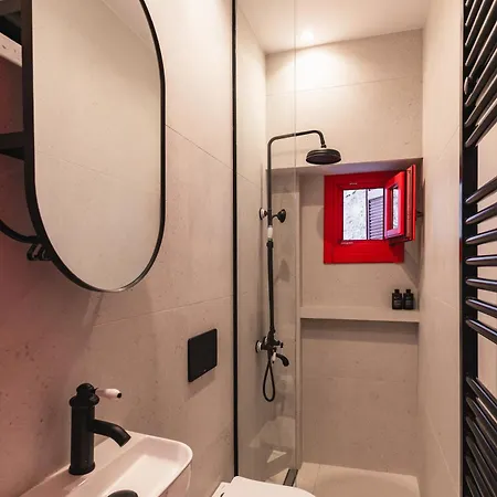 Artistic In The Center Of Town Appartement